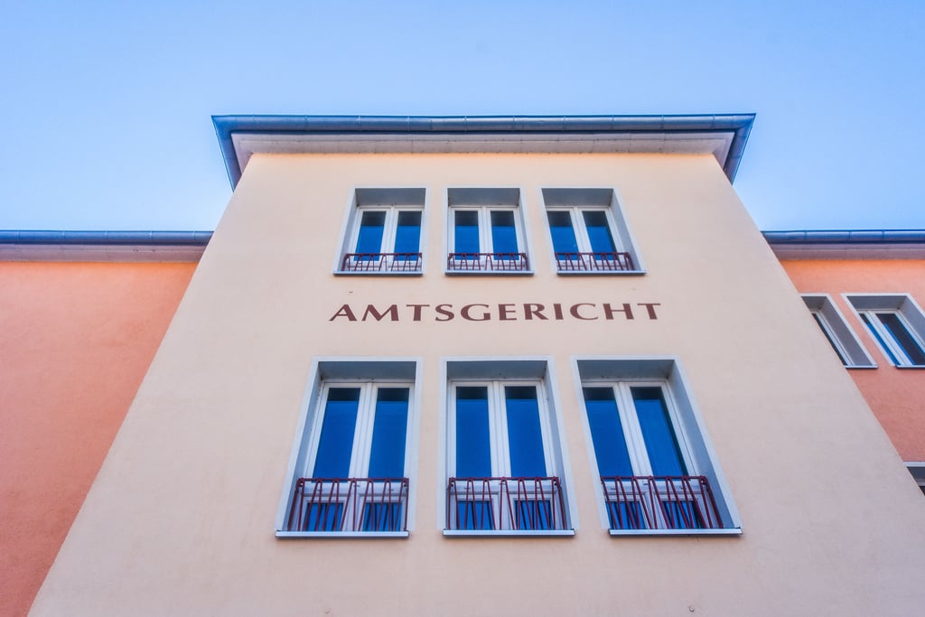 Das Amtsgericht Merseburg verurteilte eine Frau aus dem Saalekreis wurde wegen EC-Karten-Betrugs.
