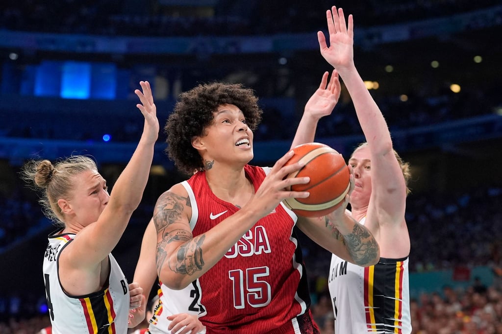 Brittney Griner kennt das Gefühl russischer Gefangenschaft - über die Freilassung vieler ihrer Landsleute hat sie sich nach dem Sieg gegen Belgien sehr gefreut.