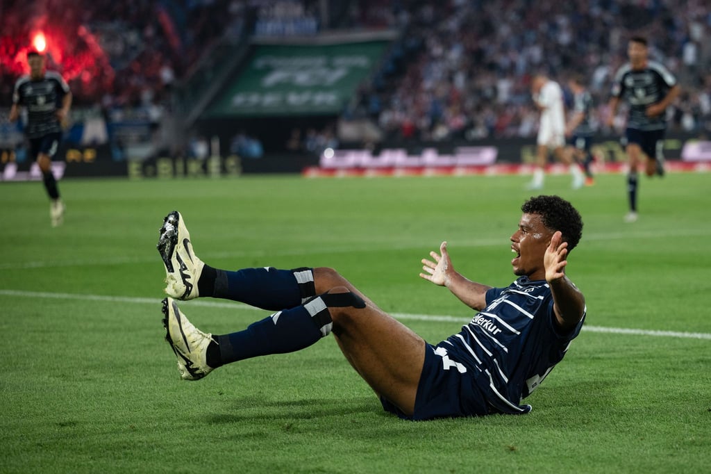 Hamburgs Ransford Königsdörffer erzielte die beiden Tore zum 1:0 und 2:0 für den HSV.
