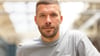 Ex-Fußballnationalspieler Lukas Podolski bescheinigt den Deutschen einen Hang zum Meckern.