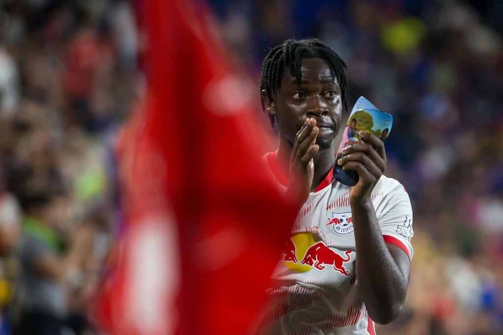 El Chadaille Bitshiabu ist angeschlagen.