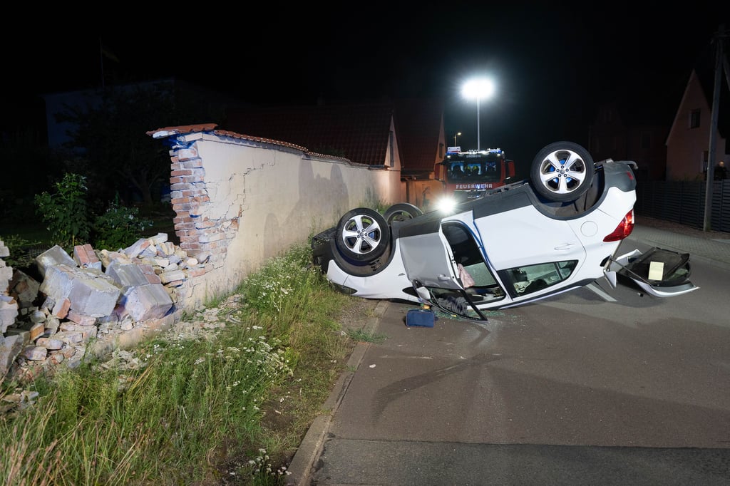 Schwerer Verkehrsunfall am Freitag Großwülknitz.