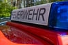 In Magdeburg-Rothensee ist ein Auto in Brand geraten. Das Feuer griff auf vier weitere Fahrzeuge über.
