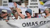 Einsatz für Demokratie ist keine Altersfrage: Bundeskongress der „Omas gegen Rechts“ mit einer von ihnen organisierten Demonstration in Erfurt.