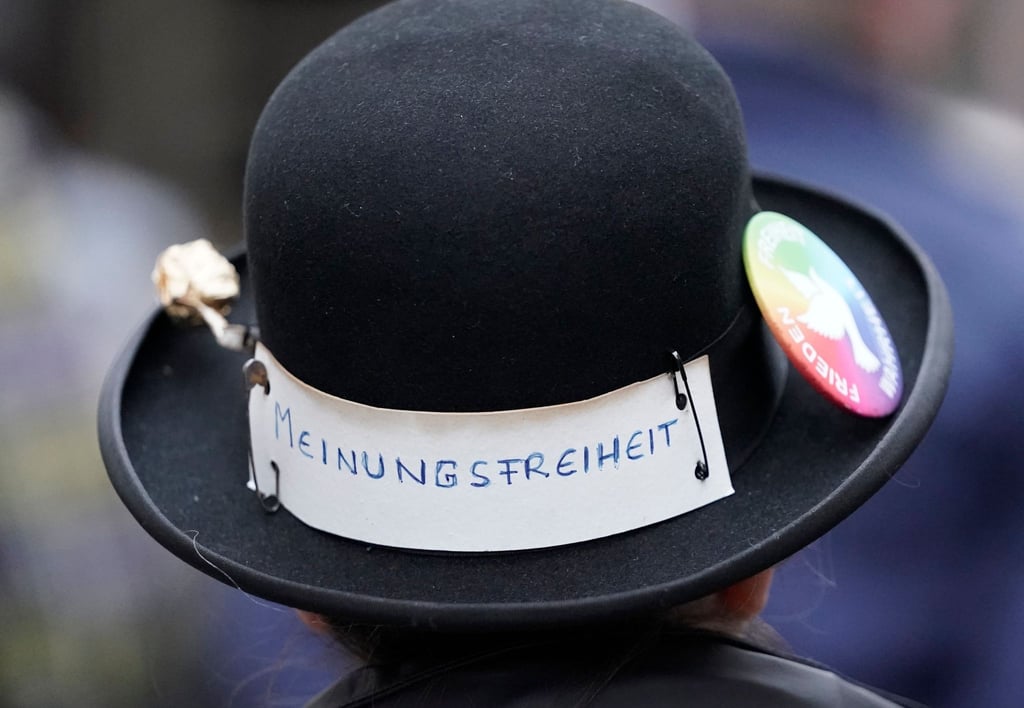 Kann man in Deutschland seine Meinung frei äußern? Die Vereinigung Pen Berlin findet: Darüber muss man reden. (Archivbild)