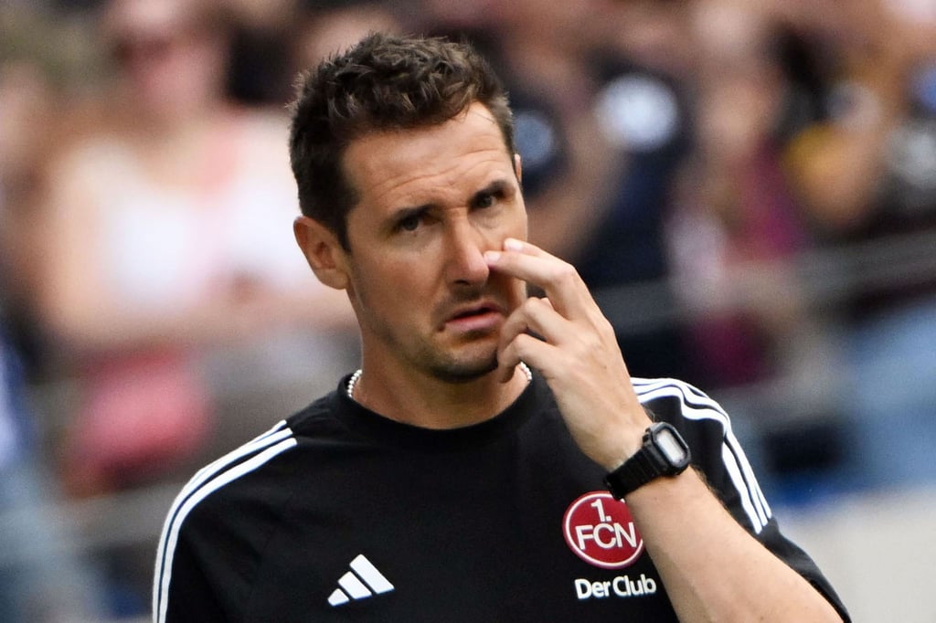 Trainer Miroslav Klose muss künftig auf Julain Kania verzichten.