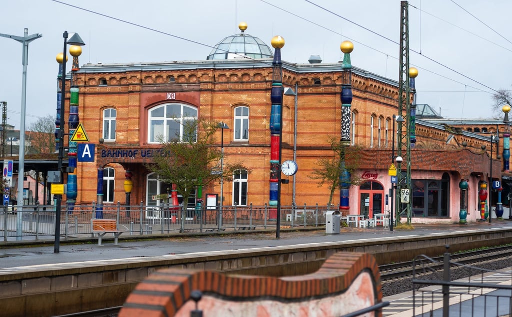 Polizei und Staatsanwaltschaft suchen nach Zeugen. (Archivbild)