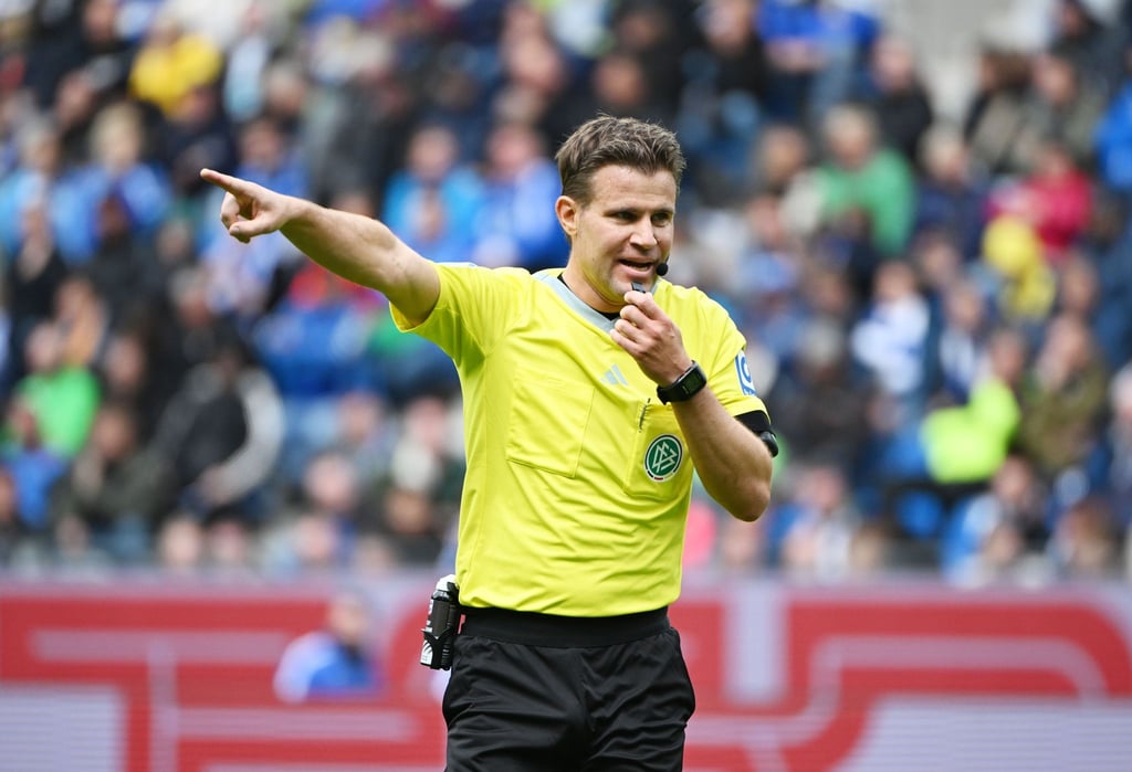 Felix Brych steht weiter als Schiedsrichter zur Verfügung.
