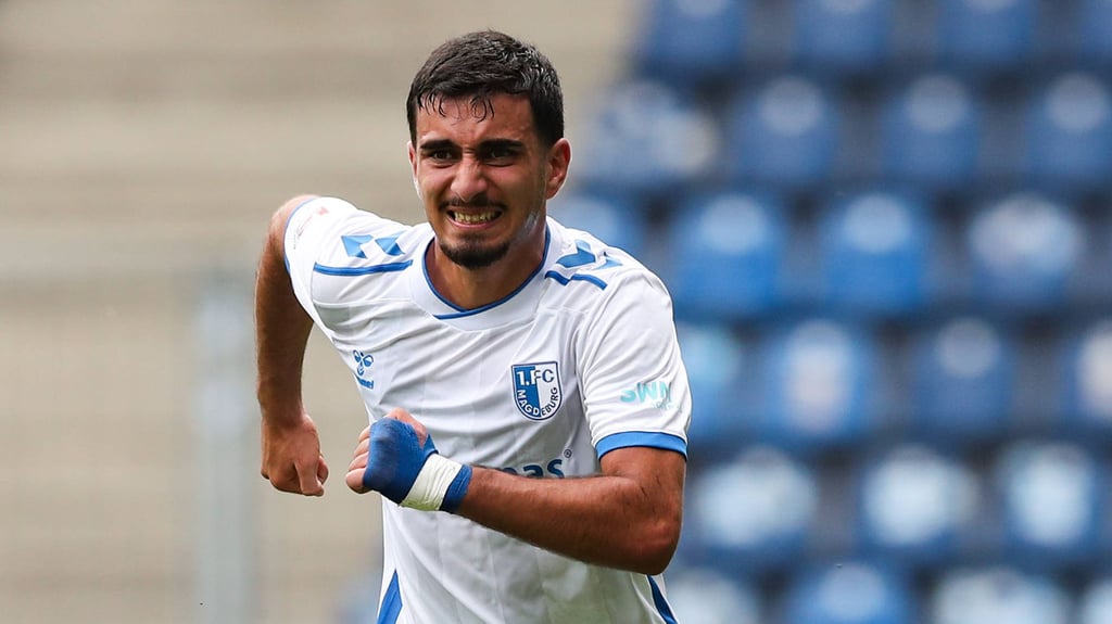 Livan Burcu vom 1. FC Magdeburg, hier beim Testspiel gegen Sampdoria Genua: Burcu ersetzte zuletzt den verletzten Baris Atik.