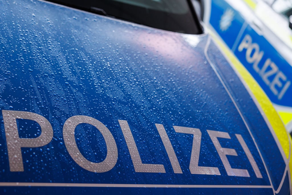 In Halle ist es zu einer Raubstraftat gekommen.