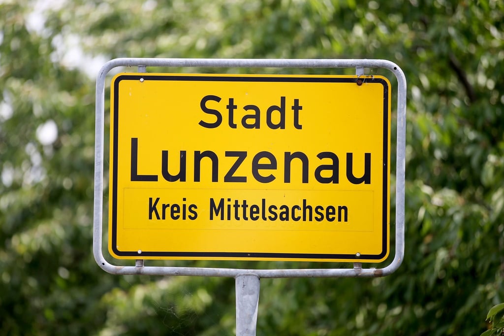 Der Stadtrat von Lunzenau wählte eine Vertreterin der rechtsextremen Freien Sachsen auf den Vize-Bürgermeisterposten. (Archivfoto)