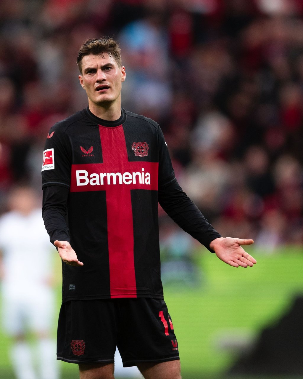 Patrik Schick spielte zum Saisonende nicht so oft wie gewünscht - an einen Abschied aus Leverkusen denkt er dennoch nicht.