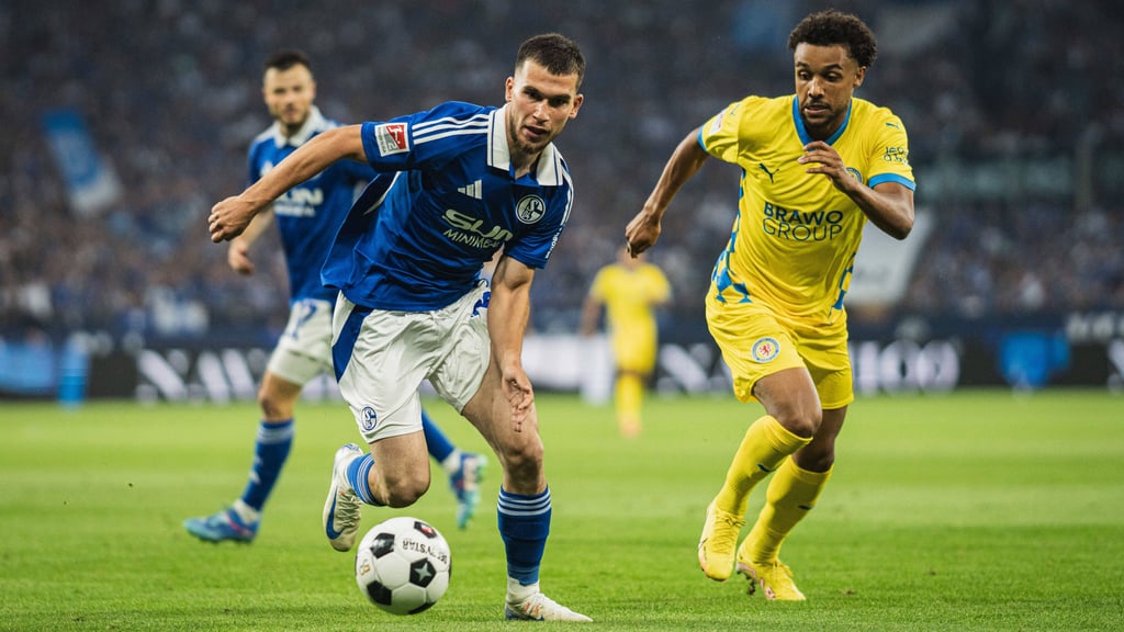 Leon Bell Bell (r.) verließ den 1. FC Magdeburg im Sommer und wechselte zum Zweitliga-Rivalen Eintracht Braunschweig.