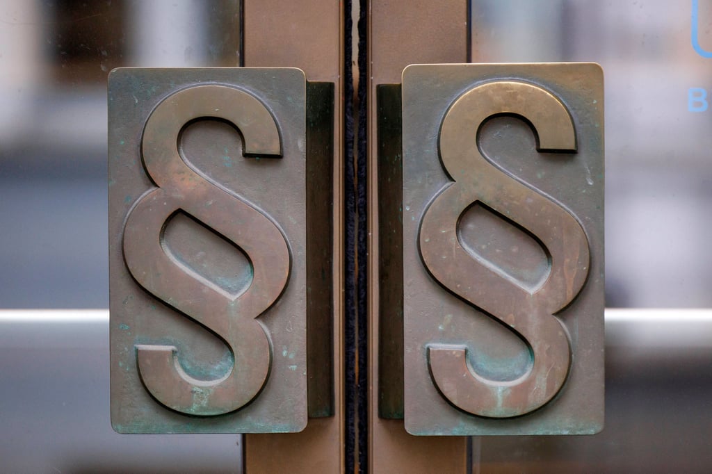 Vor dem Amtsgericht Merseburg muss sich eine Familie verantworten. Der Vorwurf: illegaler Umgang mit Abfällen.