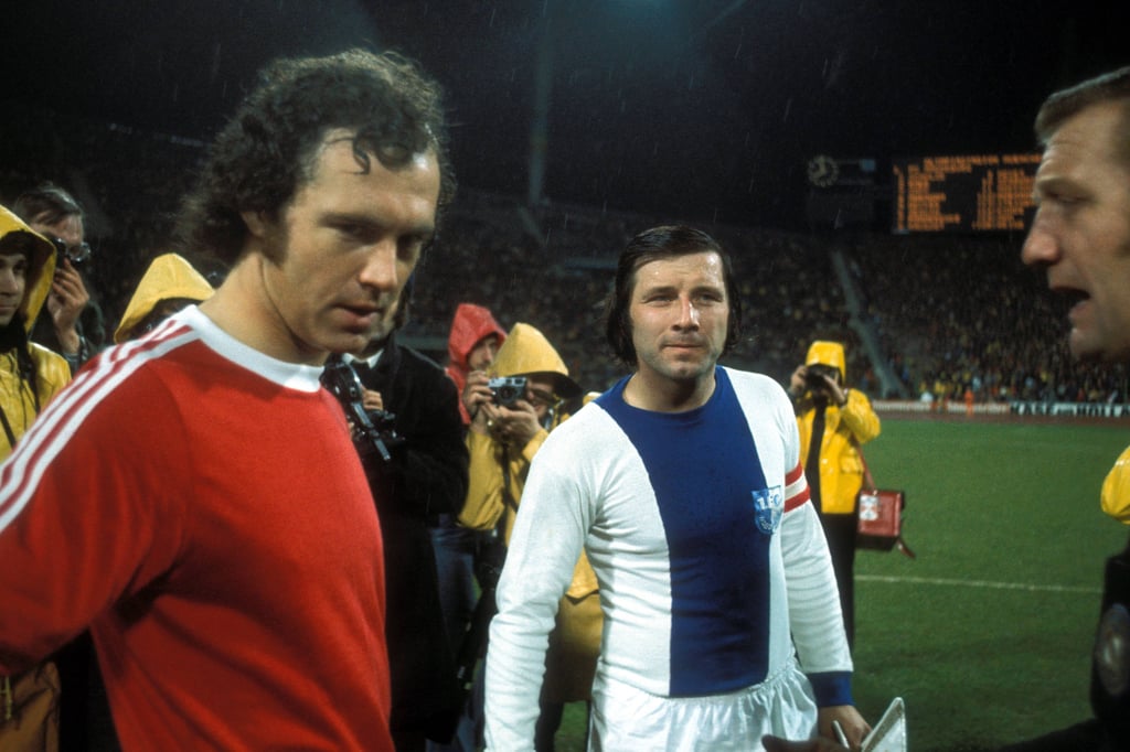 Manfred Zapf (Mi.), FCM-Kapitän von 1968 bis 1979. 