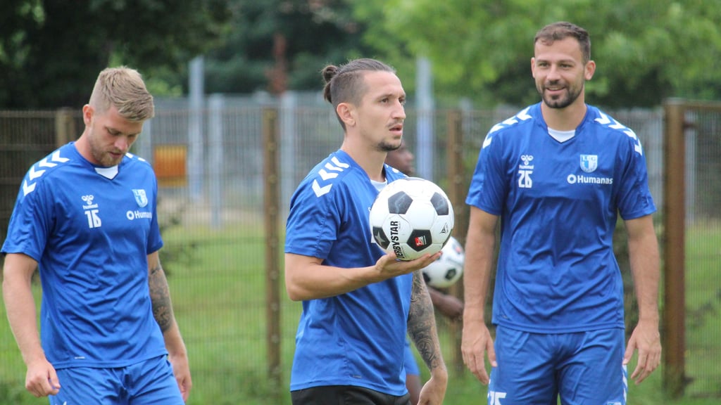 Baris Atik trainierte am Freitag wieder mit seinem Team vom 1. FC Magdeburg mit.