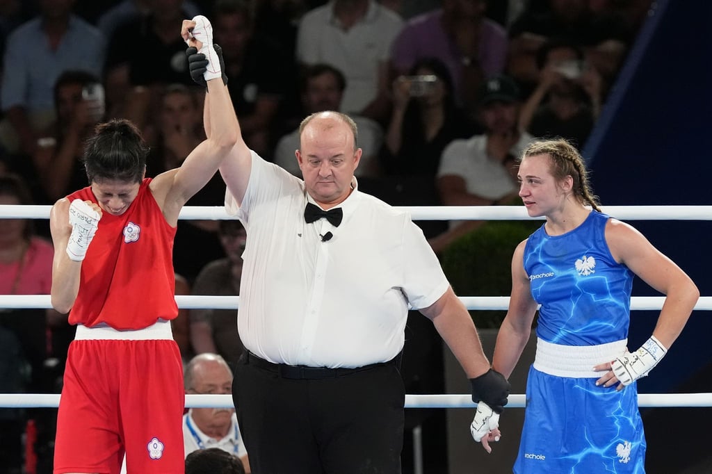 Lin Yi-ting aus Taiwan (l) holt sich Olympia-Gold im Boxen.