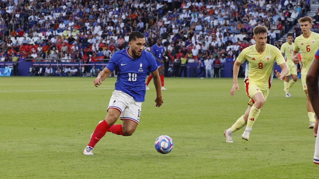 Rayan Cherki im Olympiafinale mit Frankreich gegen Spanien.