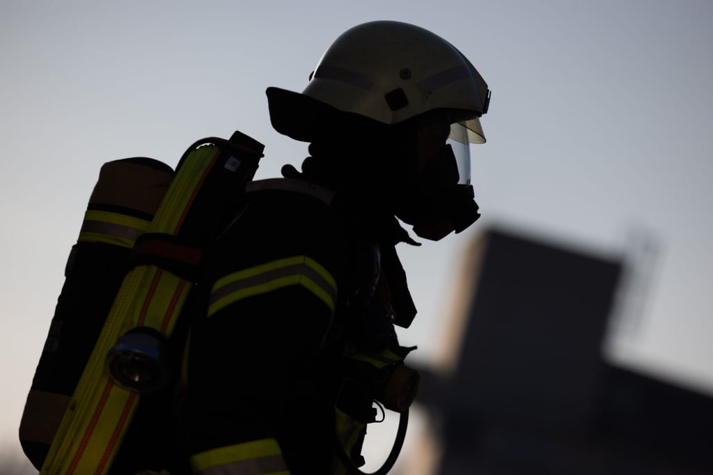Ein Feuer hat das Gebäude einer ehemaligen Großraumdisco in Eisenach zerstört. (Symbolbild)
