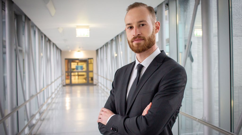 Dr. Stefan Scheller