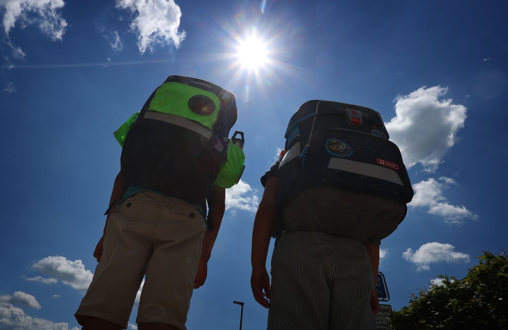 Des einen Freud’, des anderen Leid: Während einige Schüler in Gardelegen früher nach Hause dürfen, müssen andere durchhalten.
