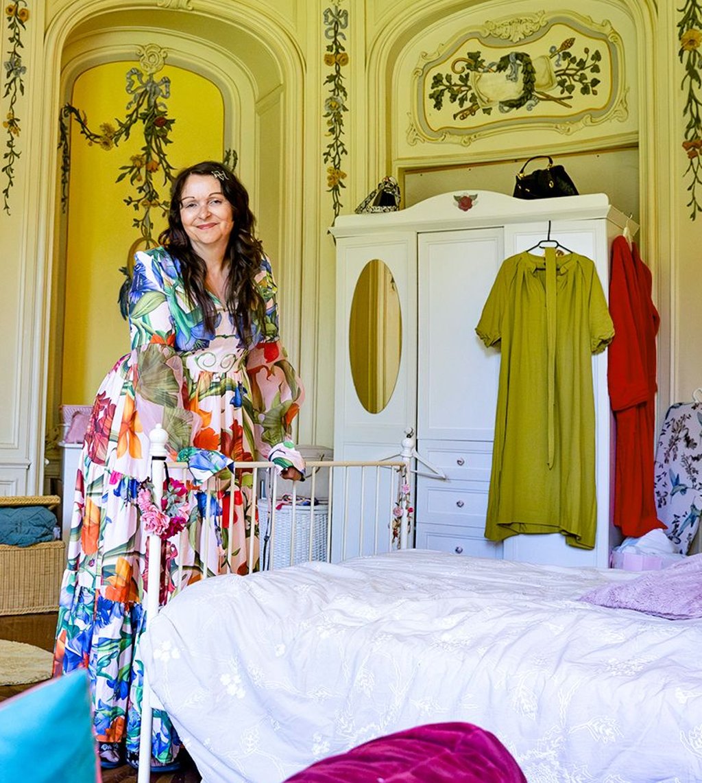 Antje König lebt seit 2018 auf dem Schloss in Müchlen.