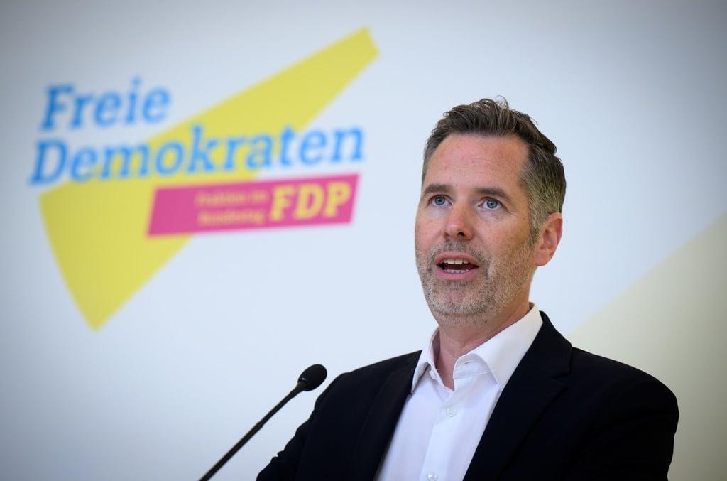 FDP-Fraktionschef Dürr sieht bei den Haushaltsberatungen der Ampel zum Bundeshaushalt 2025 kein Eile. (Archivfoto)