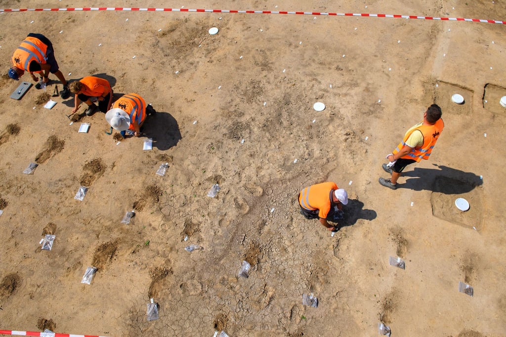 Vor dem Bau der Autobahn 14 in der Altmark haben die Archäologen die Siedlungsspuren gefunden.