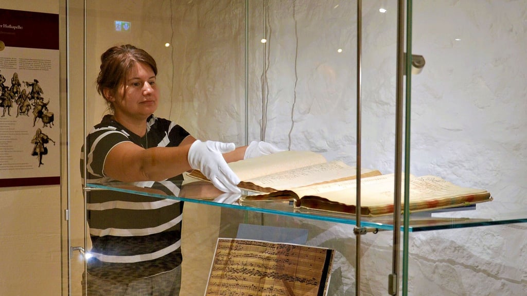 Im Museum der Stadt Zerbst erfolgte in den vergangenen Tagen der Aufbau der neuen Sonderausstellung „Der vortreffliche Herr Kapellmeister Fasch“.