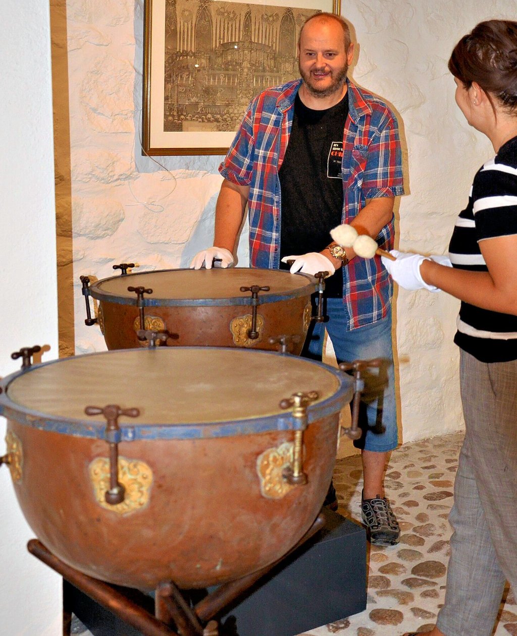 In der Zerbster Fasch-Ausstellung werden auch Instrumente aus dem 18. Jahrhundert wie diese Kesselpauken präsentiert.