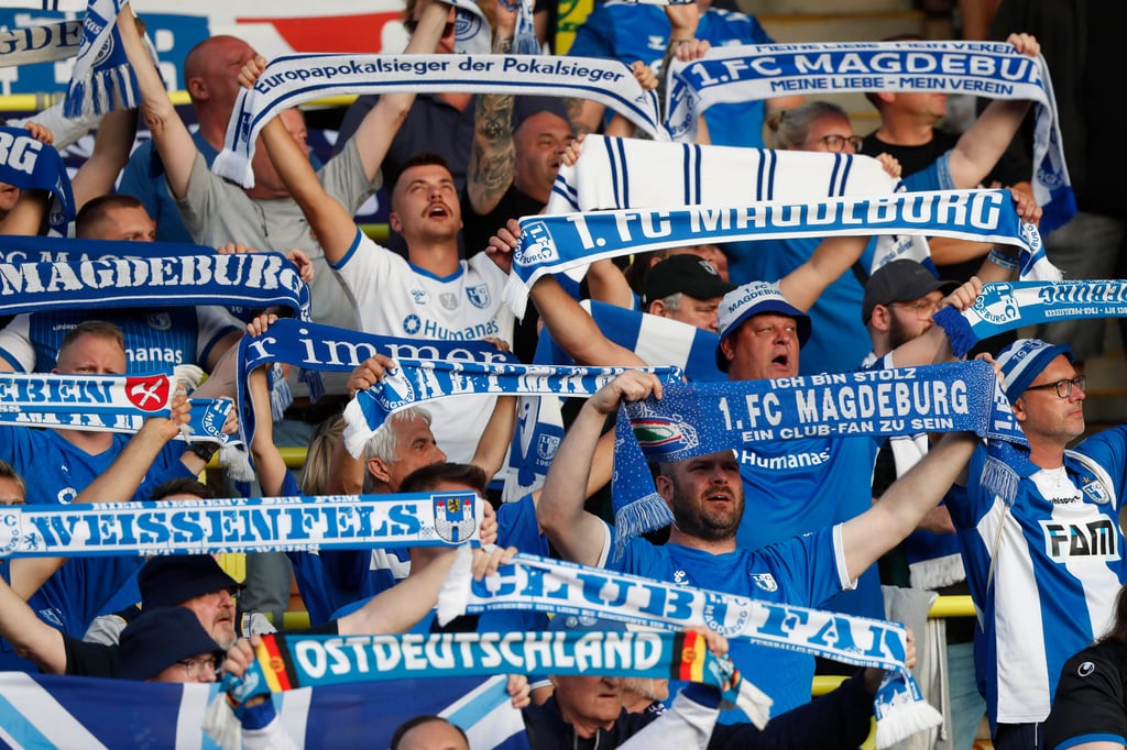 Die aktive Fanszene des 1. FC Magdeburg hat aufgerufen, in blauer Kleidung zum DFB-Pokalspiel nach Offenbach zu reisen.