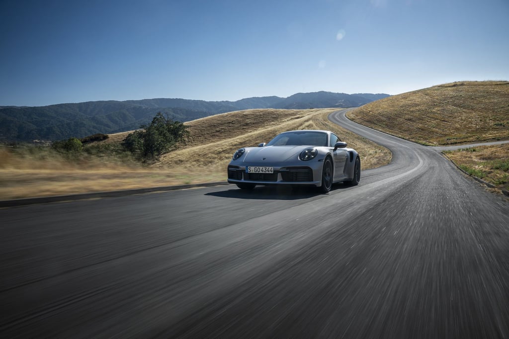 Die Basis für den „911 Turbo 50 Jahre“ bildet der Turbo S.