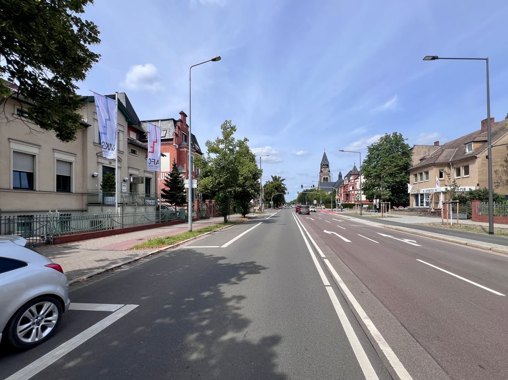 Die Albrechtstraße in Dessau wird ab Montag wieder zur Baustelle.