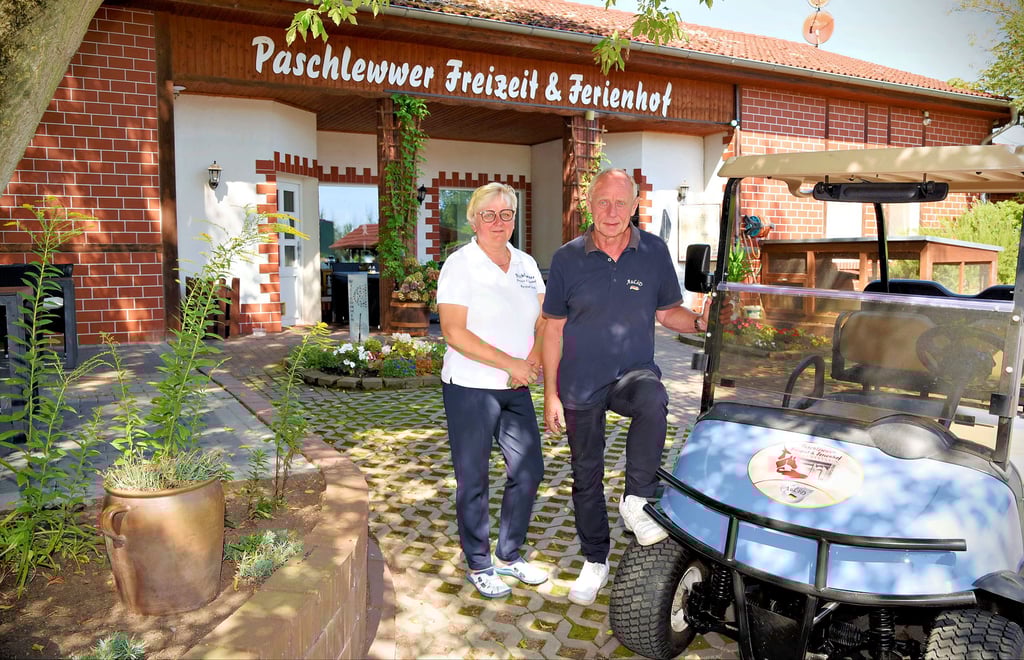 Kerstin und Wolfgang Nickel haben aus einer früheren Schraubenfabrik ein Restaurant und einen Ort zum Erholen gemacht.