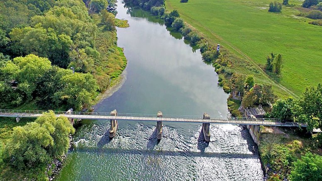 Trägt das alte Muldewehr bei Greppin und Muldenstein bald auch die neue Brücke?