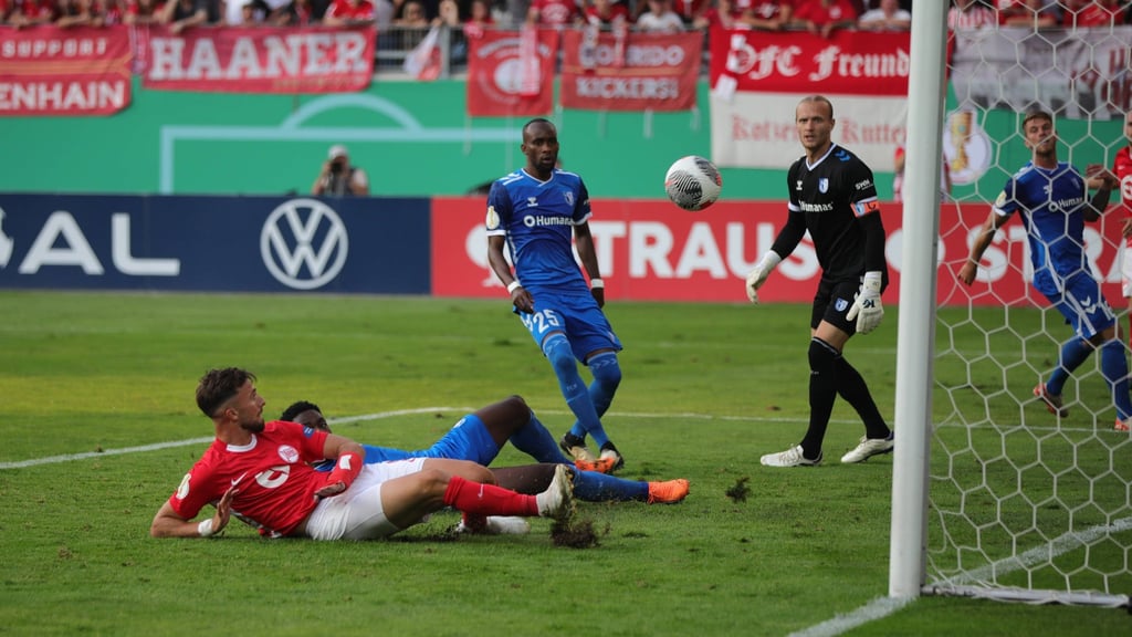 Der 1. FC Magdeburg scheidet überraschend in der 1. Runde des DFB-Pokal gegen Regionalligist Offenbach aus.