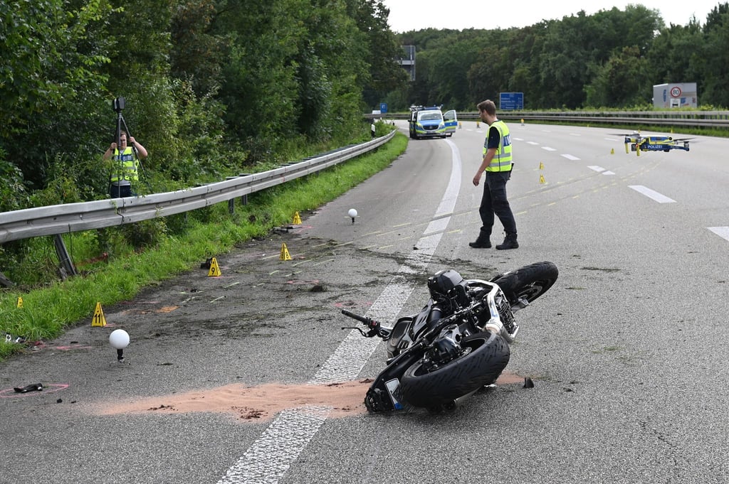 Auf der A1 bei Stuhr ist ein Biker ums Lebens gekommen. (Symbolbild)
