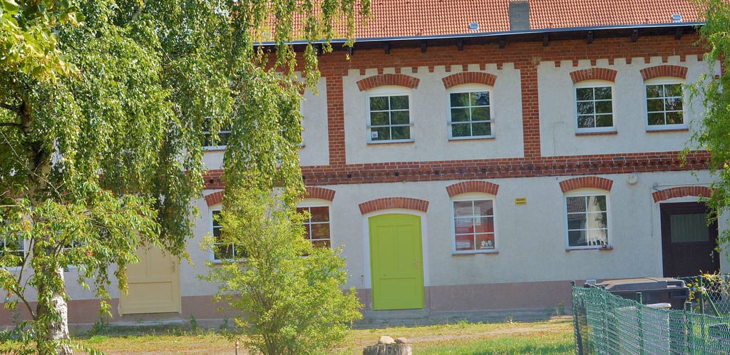 Seit 1994 befand sich das Jugendfreizeitzentrum Seehausen (Kreis Stendal) in der Trägerschaft des Internationalen Bundes.