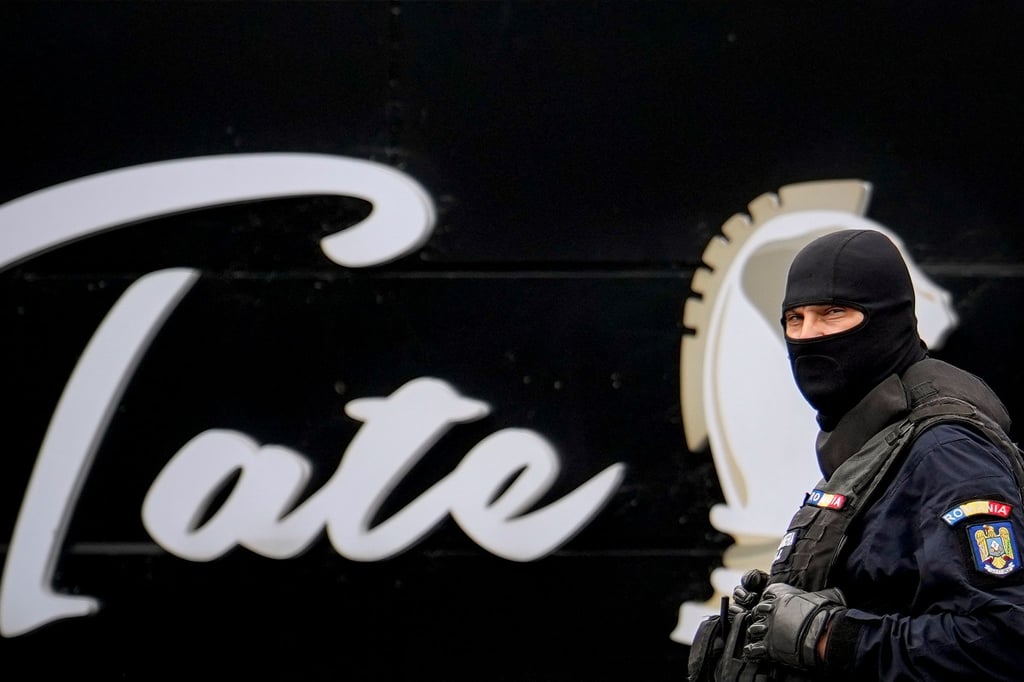 Das britisch-amerikanische Influencer-Bruderpaar Tate wurde in Rumänien erneut festgenommen.