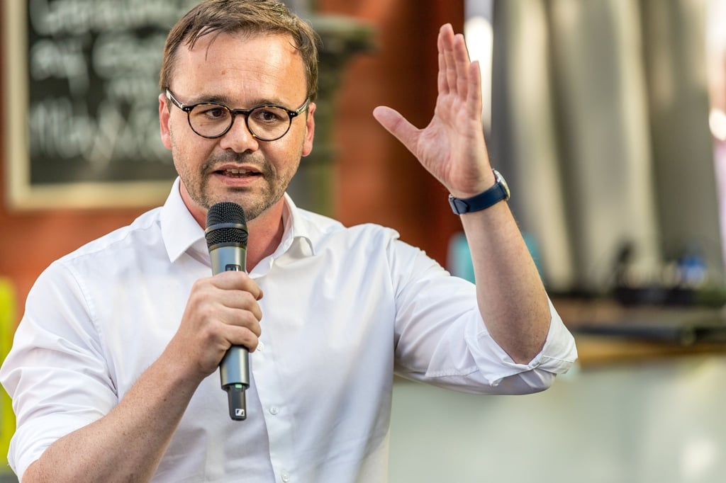 Fordert mehr Eingriffsmöglichkeiten der Polizei: Brandenburgs CDU-Landes- und Fraktionschef Jan Redmann. (Archivbild)