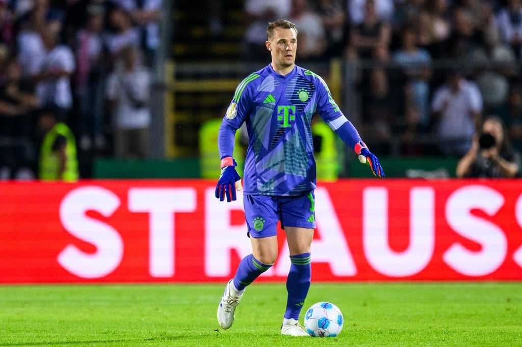 Beim FC Bayern muss für Torwart Manuel Neuer 2025 noch nicht Schluss sein.