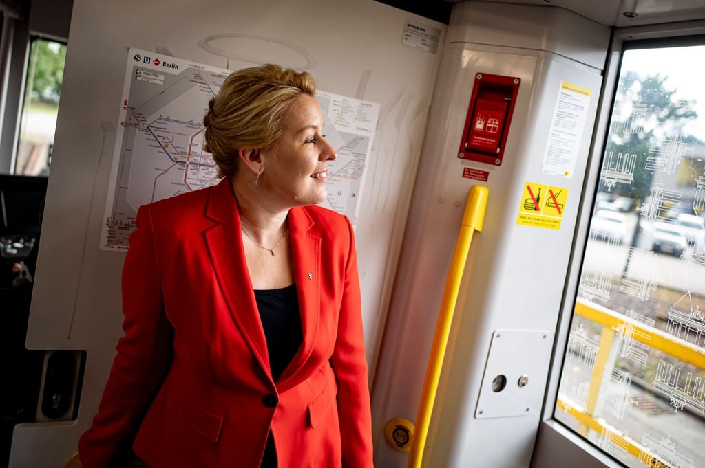 Giffey sieht in 29-Euro-Ticket gutes Angebot. (Archivbild)