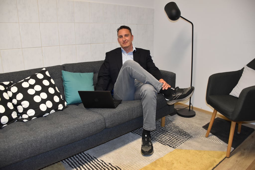 Matthias Laue ist Leiter des Digiatalisierungszentrums in Zeitz. Gemeinsam mit seinem Team bietet er verschiedenen Zielgruppen in der Region die Möglichkeiten der kostenlosen Weiterbildung und Beratung an.