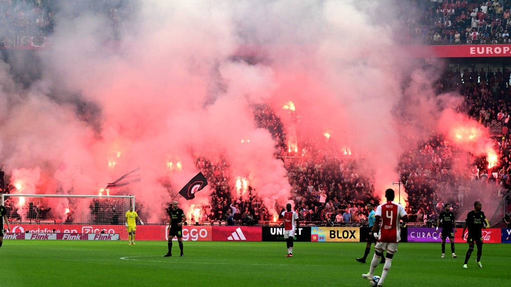 Das Spiel Ajax Amsterdam - Feyenoord Rotterdam fällt aus.