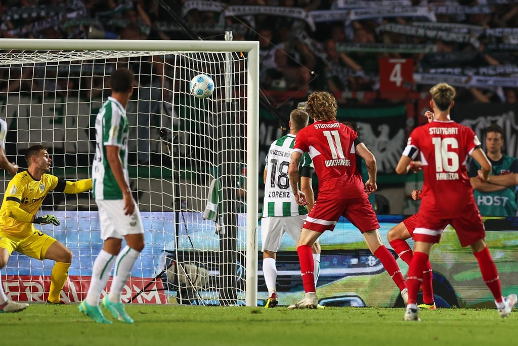 Das 3:0 durch Pascal Stenzel beseitigte schon vor der Pause letzte Zweifel am Pokalerfolg der Stuttgarter in Münster.