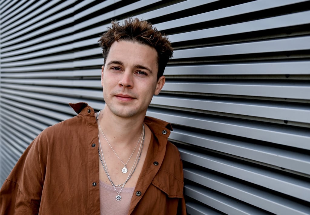 DJ Felix Jaehn hat erstmal alle Shows abgesagt, weil er mehr Pause und Zeit zum Heilen braucht.