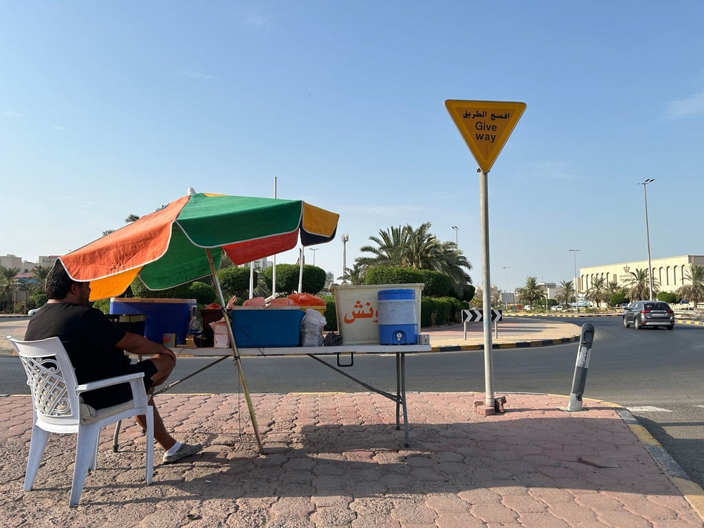 Straßenverkäufer wie Ali Habib gibt es in Kuwait draußen wegen der Hitze kaum.