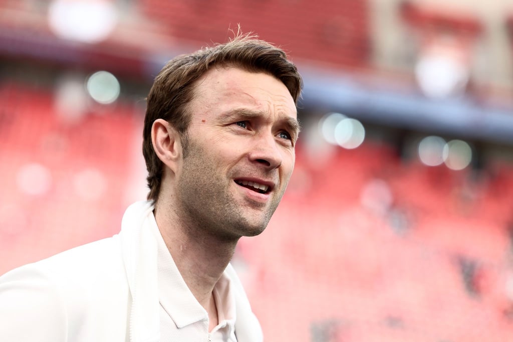 Bayer-Sportchef Simon Rolfes sieht der neuen Saison zuversichtlich entgegen.