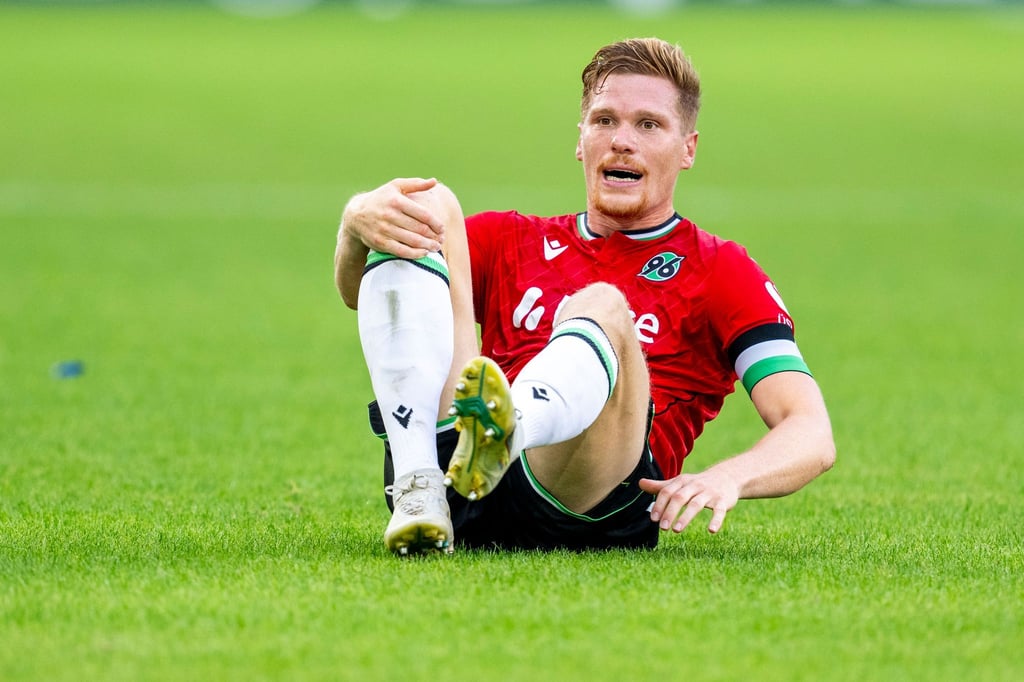 Fehlt Hannover 96 im Spitzenspiel: Der erkrankte Abwehrchef Marcel Halstenberg.
