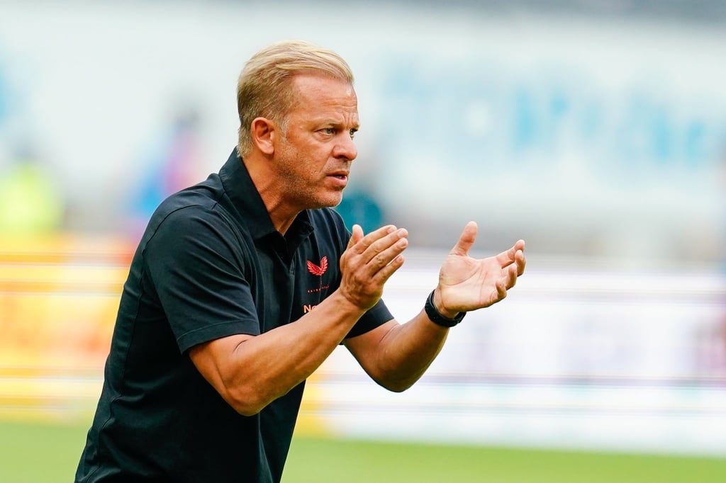 Trainer Markus Anfang vom 1. FC Kaiserslautern hielt sich mit Blick auf mögliche Neuzugänge bedeckt.